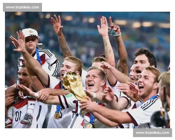 世界杯连接全球激情历史荣耀与未来足球梦想的盛大舞台巅峰对决